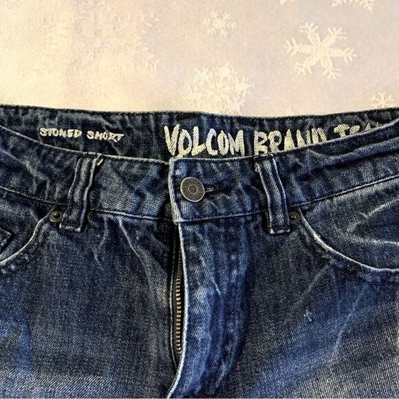 Volcom Stoned Shorts Denim Jean (no stretch) Raw Hem JuniorSz 3 Gorgeous - Picture 2 of 6